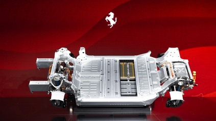 PRVÉ DETAILY O ELEKTRICKOM FERRARI ELETTRICA? AKCIE FIRMY ZAČALI PRUDKO OSLABOVAŤ, MENIA PLÁNY!