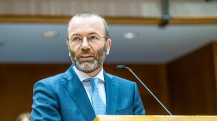 Poslanec Európskeho parlamentu chce úplne zvrátiť zákaz spaľovacích motorov od roku 2035