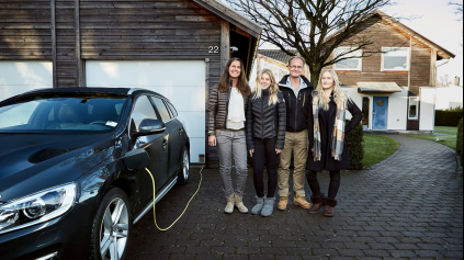 Volvo zapojilo pre testovanie autonómneho auta bežnú rodinu