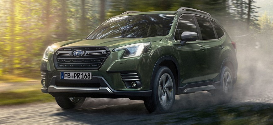 Subaru Forester má po facelifte. Okrem nových svetiel dostanete i ovládanie gestami