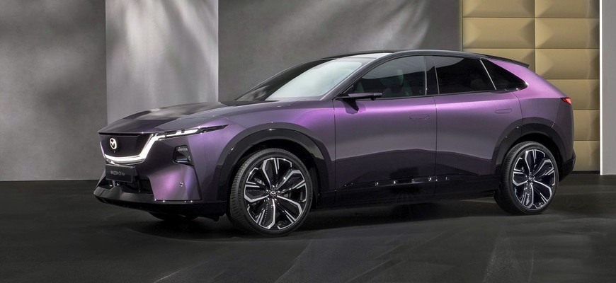 Nová Mazda CX-6e dorazila do Európy. Máme pre vás aj slovenské ceny!