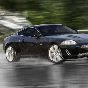 <p>Nový Jaguar XKR</p>