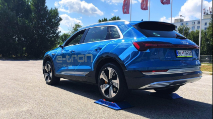 AUDI E-TRON 4X4 TEST