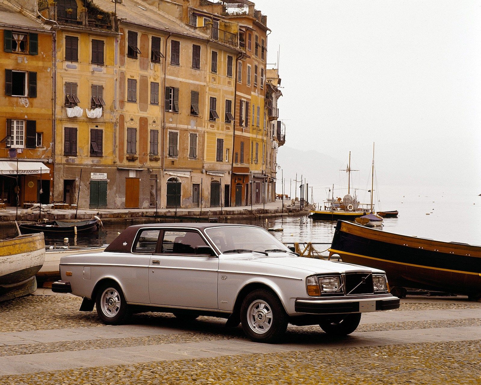 1977 Volvo 262 Coupé