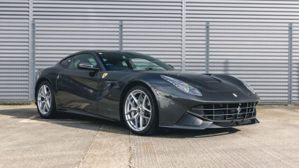 FERRARI F12 PO CHRISOVI HARRISOVI SA PREDALO LACNEJŠIE NEŽ SA ČAKALO