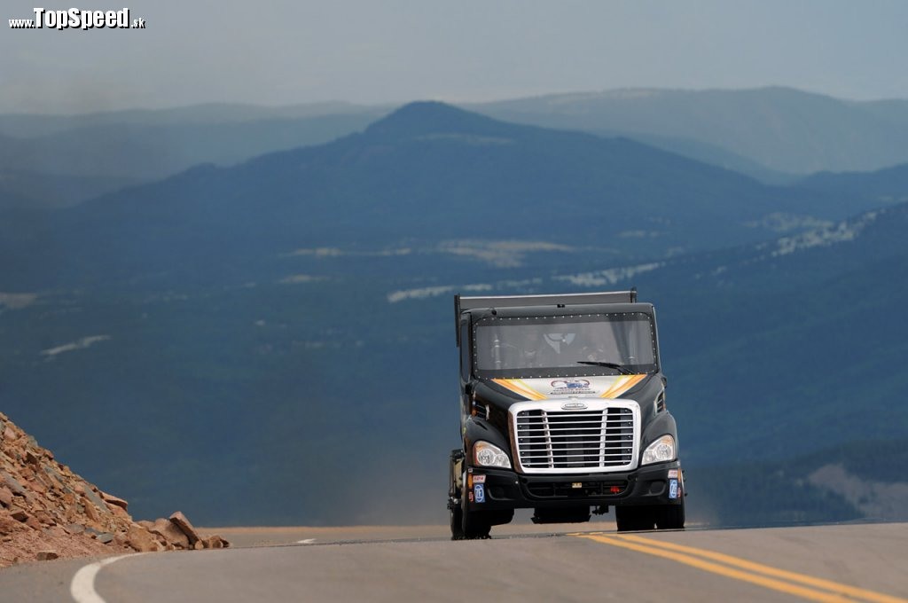 Freightliner Cascadia na Pikes Peak