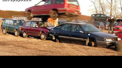 AKO DOSLOVA ZABIŤ POPOLUDNIE A VOLVO 850? RECEPT NA CRASHTESTY NA DVORE...