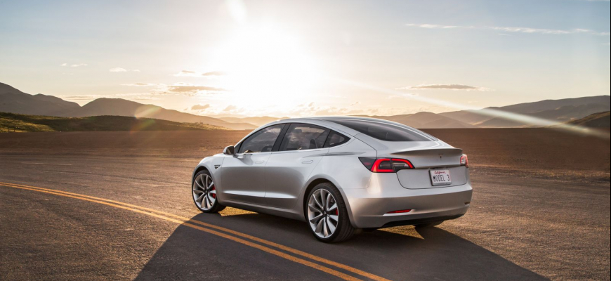 Nové fotky a informácie o Tesla Model 3