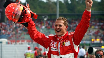 MICHAEL SCHUMACHER ZREJME PODSTÚPI EXPERIMENTÁLNU BUNKOVÚ OPERÁCIU