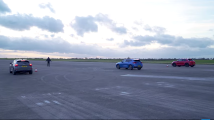 DRAG RACE AUDI SQ2 S BMW X2 M35I A VW T-ROC R