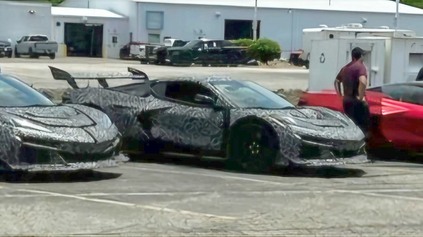 PROTOTYPY CORVETTE PROTI FERRARI SF90! MOHLA BY TO BYŤ BÁJNA ZORA S VÝKONOM 1000 KONÍ?