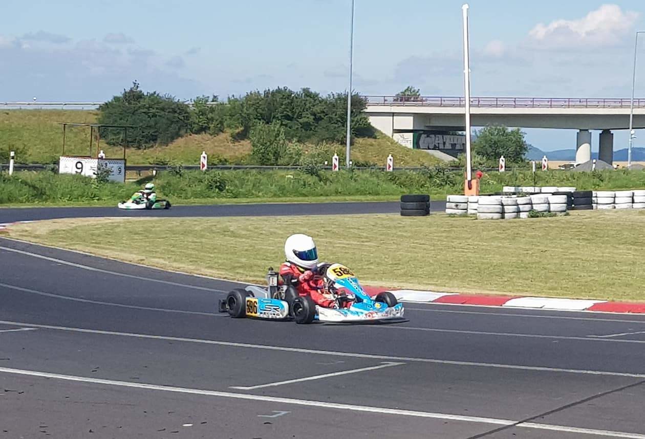 Matej Koník na Rotax Max Challenge v Chebe v top 10