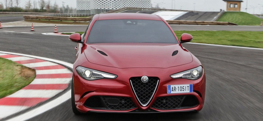 Alfa Romeo Giulia QV je najrýchlejší sedan na Nürburgringu
