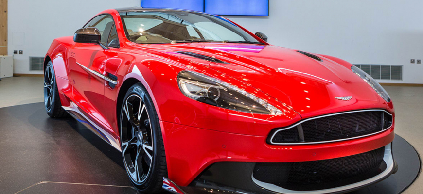 Aston Martin je luxusnou značkou roka