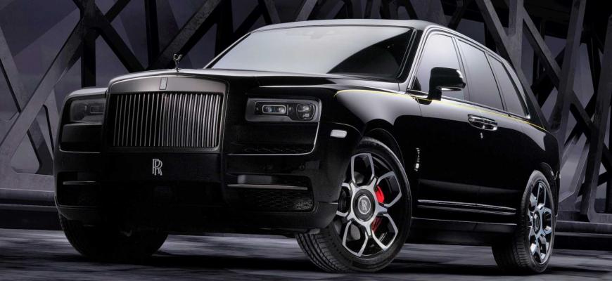 Černejší a výkonnejší. Prichádza Rolls-Royce Cullinan Black Badge