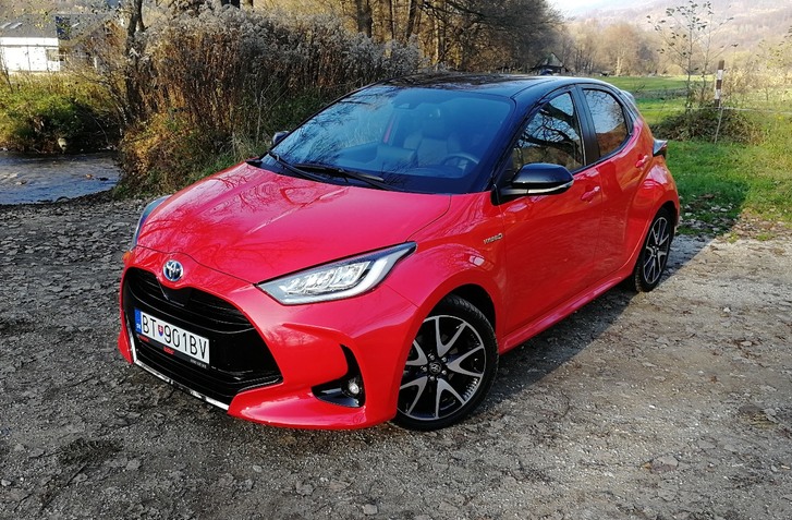 TESTUJEME TOYOTA YARIS 1.5 HYBRID. ČO VÁS ZAUJÍMA?