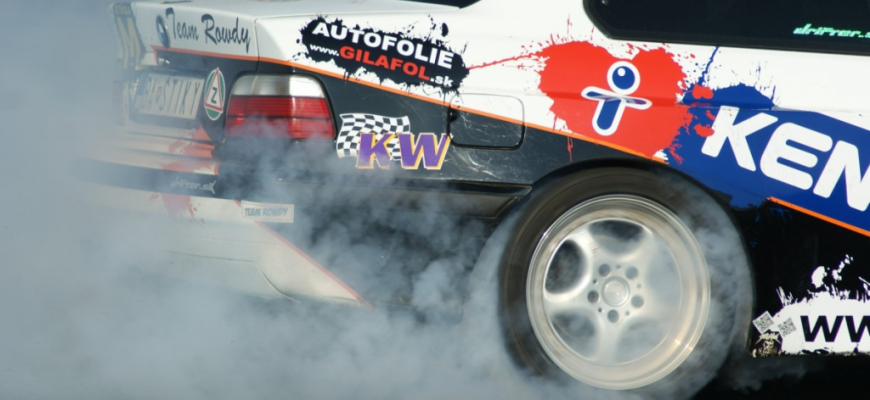 Pozrite si videoreportáž z finále King of Drift 2011