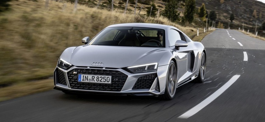 Audi opäť ťahá čerta za chvost. V10 v R8 vymení za techniku, na ktorej sa už raz spálilo