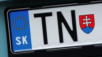 SPOPLATNIA TABUĽKY ŠPZ A PLATBU STRHNÚ KAŽDÝ MESIAC?! PUSTILA SA DO TOHO PRVÁ AUTOMOBILKA