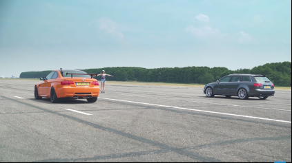 Audi RS4 a BMW M3 GTS, kto z koho?