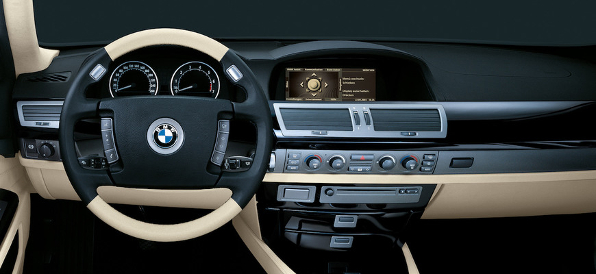História BMW iDrive, ako sa zmenil za 20 rokov?