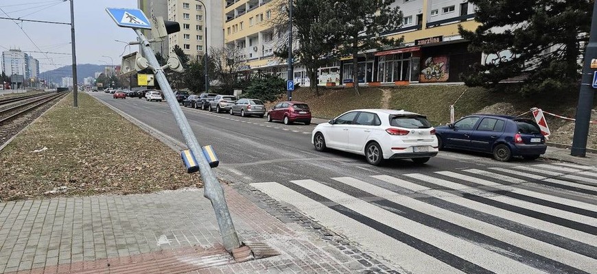 Andrej Danko nehodou zničil semafor a vraj ušiel. Čo ho prezradilo?