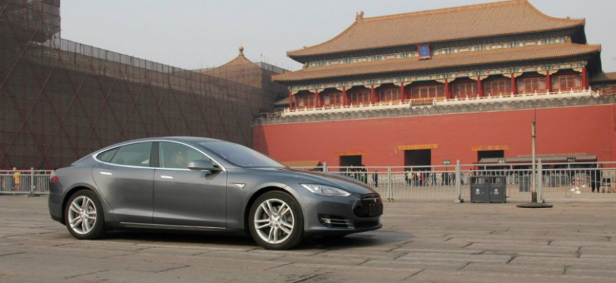Tesla v Číne nakoniec nepostaví