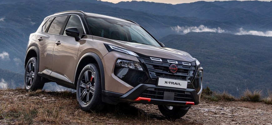 Nissan X-Trail po facelifte. Nepremokavé čalúnenie, lenže aj strata čisto benzínového pohonu!