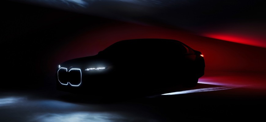 Nové BMW 7 a i7 automobilka predstaví už 20. apríla. Čo o nich vieme?