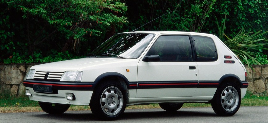 Peugeot 205 mal premiéru pred 40 rokmi, vrcholná verzia Turbo 16 mala 200 koní