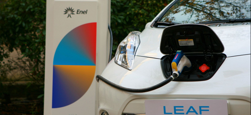 Elektromobil ako zdroj príjmu? Nissan skúša novinku