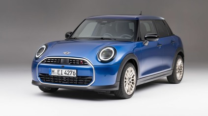 NOVÉ PÄŤDVEROVÉ MINI COOPER OFICIÁLNE! MÁ LEN SPAĽOVACIE MOTORY, DIESEL A MANUÁL NEČAKAJTE