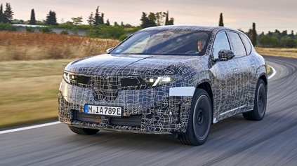 NOVÉ BMW IX3 DETAILNE. RÝCHLE NABÍJANIE VĎAKA NOVEJ ARCHITEKTÚRE A PREKVAPIVÝ DOJAZD