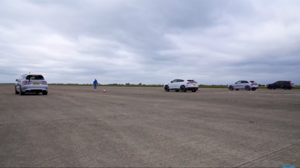 DRAG RACE LAMBORGHINI URUS S AUDI RSQ8, BENTLEY BENTAYGA A PORSCHE CAYENNE TURBO S E-HYBRID