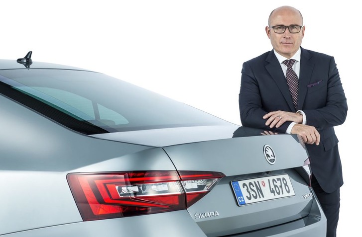 ŠKODA AUTO MENÍ ŠÉFA. BERNHARD MAIER ODCHÁDZA. ALE PREČO?