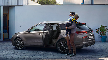 NOVÝ HYUNDAI I30 – ŠTÝLOVEJŠÍ, VÝKONNEJŠÍ, BEZPEČNEJŠÍ