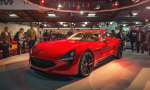 TVR Griffith vracia automobilku na scénu