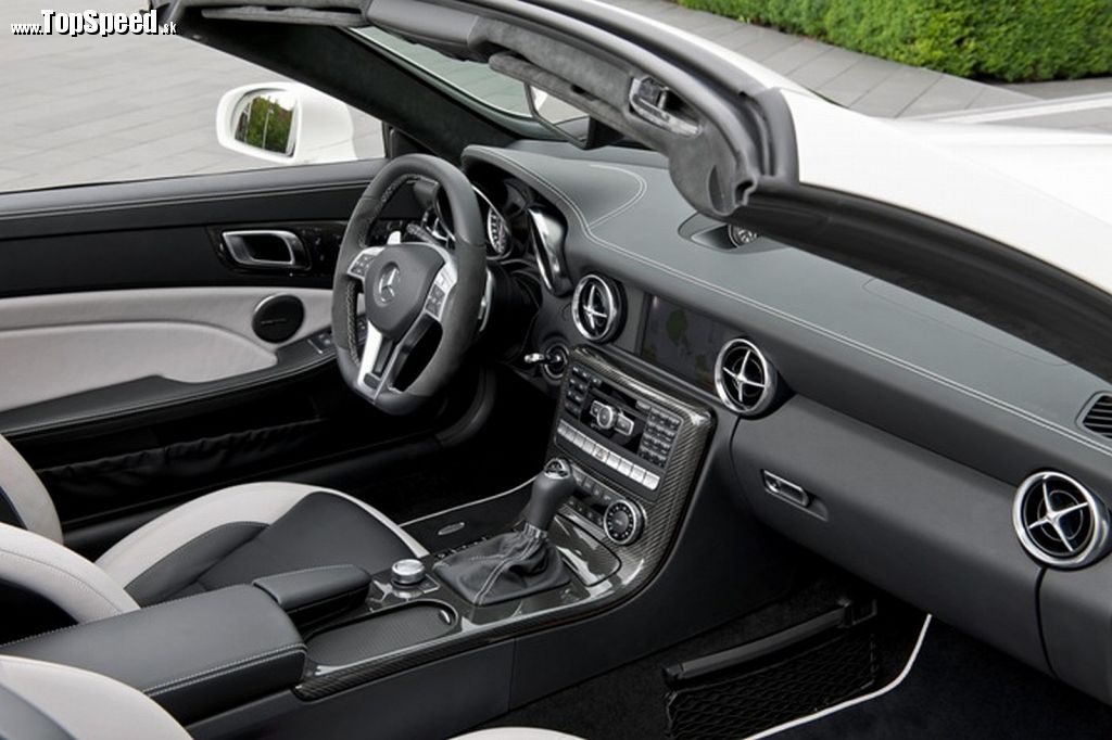 Interiér Mercedes-Benz SLK 55 AMG
