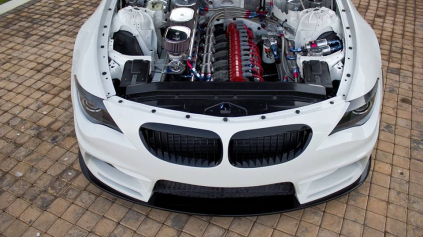 BMW M6 WANKEL? ČÍTATE SPRÁVNE. MOTOR V10 VYMENILI ZA 6-ROTOROVÝ MOTOR