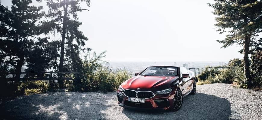 Test BMW M8 Cabrio: zbytočne dobré alebo dobre zbytočné?