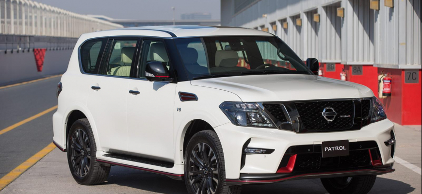 Nissan Patrol Nismo je oficiálne predstavený. Má 434 koní a vyzerá drsne