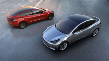 „Výrobné peklo“ pokračuje. Tesla Model 3 opäť odkladajú!