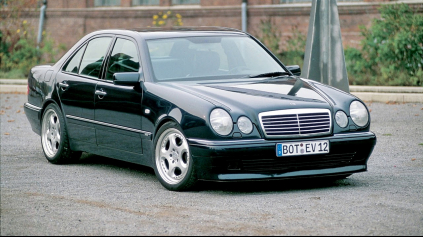 Brabus Mercedes E mal V12. Bol to krutý sleeper