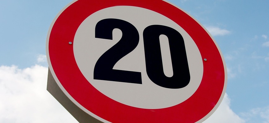Obmedzia maximálku na 20 km/h: Mesto vypína autám tempomaty, chodia sem aj Slováci