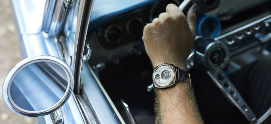 Režú Mustangy  a vyrábajú z nich luxusné hodinky!