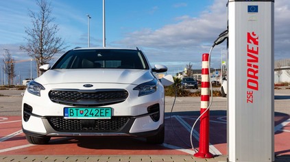 TEST KIA XCEED PLUG-IN HYBRID: MÁ NABÍJANIE ZMYSEL?