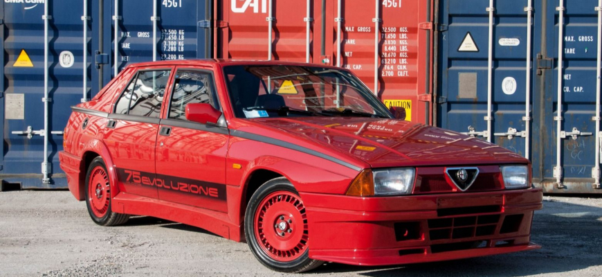 Diabolská Alfa Romeo 75 je mimoriadne vzácna. Prečo?