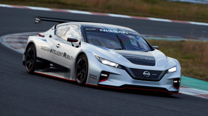 NISSAN LEAF NISMO RC JE ELEKTRICKÝ PRETEKÁR