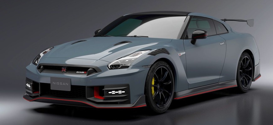 Nissan odhalil ďalší facelift modelu GT-R a dve zvláštne edície, T-spec a Nismo Special