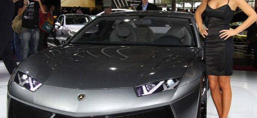 Dočká sa  Lamborghini Estoque sériovej výroby?